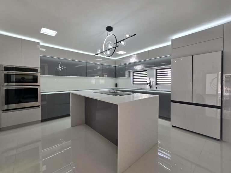 Style Custom Kitchen - 12