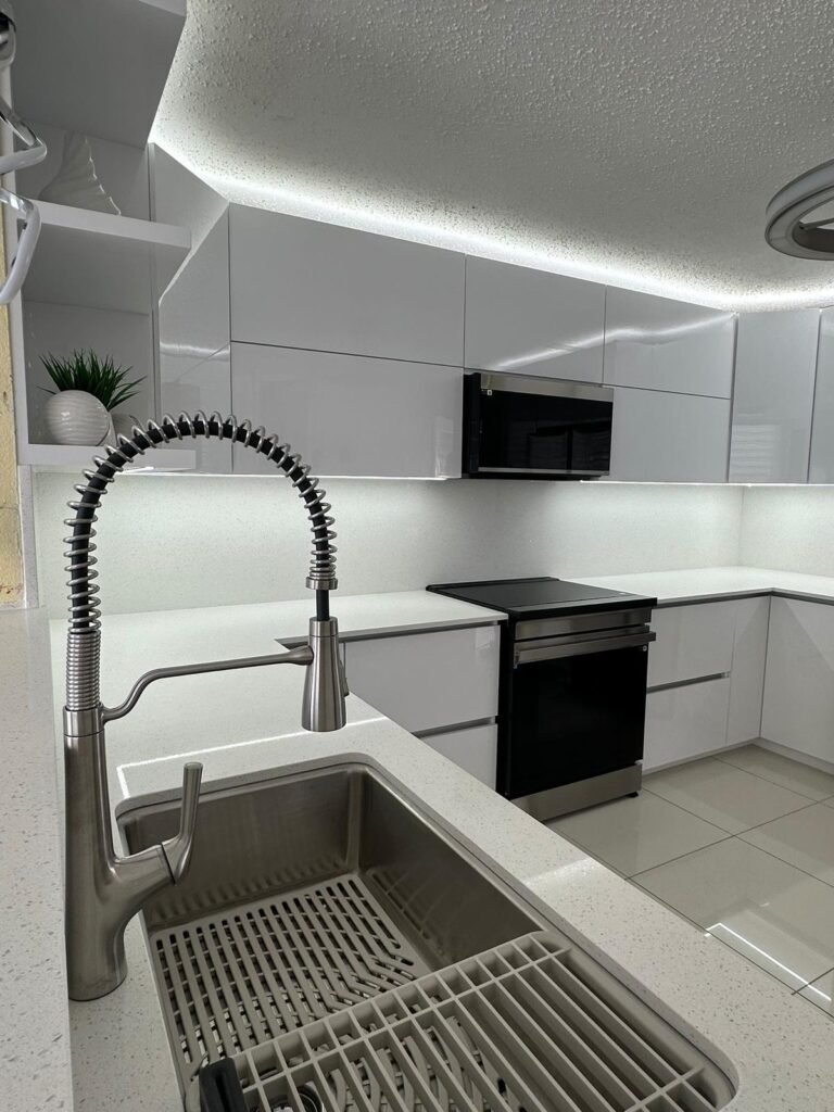 Style Custom Kitchen - 18